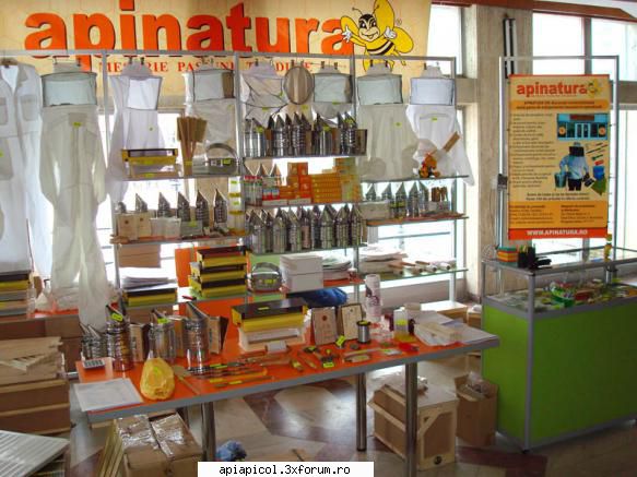 APINATURA - zbye - SITE_uri   APICULTURA